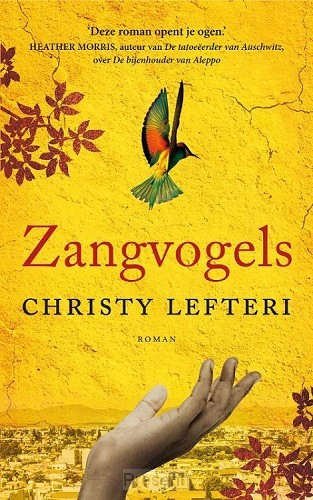 'Zangvogels' van Christy Lefteri, bekend van 'De bijenhouder van Aleppo', is een geëngageerde roman waarin migranten in het Middellands Zeegebied een stem krijgen. Nisha is op Cyprus huishoudster bij Petra en haar dochtertje, terwijl ze haar eigen dochtertje in Sri Lanka probeert op te voeden via haar telefoon. Yiannis vangt als stroper illegaal kleine trekvogels op Cyprus, maar droomt stiekem van een leven samen met Nisha. Als Nisha op een dag spoorloos is verdwenen, gaat Petra naar haar op zoek. Tijdens haar zoektocht ontdekt ze de duistere kanten van het migrantenbestaan.