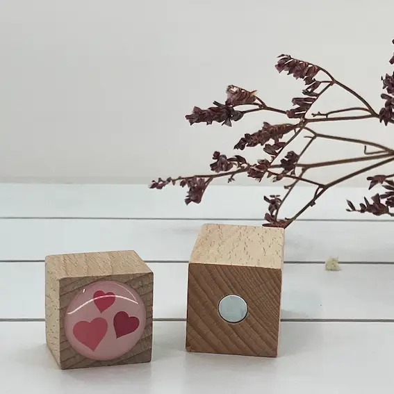 Magnetische kaarthouder met Hartjes