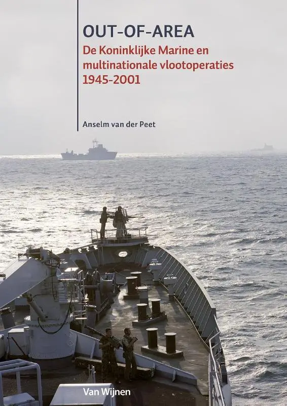 Out-of-area De Koninklijke Marine en multinationale vlootoperaties 1945-2001 'A tool of first resolve', zo staat in de Angelsaksische wereld veelal het teruggrijpen van regeringen op de eigen vloot bekend bij interventies in wereldwijde brandhaarden. Ook Nederland stuurde na 1945 in diverse internationale crises als eerste reactie de eigen zeestrijdkrachten in geallieerde vlootverbanden de oceanen over. Deze studie gaat na hoezeer dit type optreden buiten het NAVO-verdragsgebied, out-of-area, een normaal verschijnsel was in de Nederlandse buitenlandse politiek. Tevens komt aan bod in hoeverre de Koninklijke Marine binnen deze politieke beleidsvorming speelbal was of medespeler. Ten slotte wordt bezien of de zeestrijdkrachten bij deze uitzendingen een effectief politiek instrument waren. Hiervoor worden aansprekende missies zoals die naar Korea (1950-1955), het Midden-Oosten (1984-2000), en de Balkan (1992-2001) tegen het licht gehouden. De inzet van de Nederlandse vloot wordt hierbij vergeleken met die van coalitiepartners, en dan vooral van de Britse Royal Navy, die door de Koninklijke Marine als 'zustermarine' werd gezien.Met behulp van onder meer nieuw bronnenmateriaal zoals recent vrijgegeven NAVO-dossiers en vraaggesprekken met politieke, ambtelijke en militaire hoofdrolspelers, geeft Out-of-area voor het eerste inzicht in de politiek-militaire en operationele achtergronden van het multinationaal optreden van de Nederlandse vloot over de jaren 1945-2001.In deze serie over de Koninklijke Marine na de Tweede Wereldoorlog verschenen eerder Pugno Pro Patria - De Koninklijke Marine tijdens de Koude Oorlog.